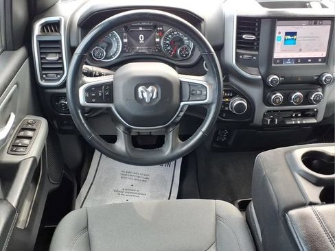 Used 2022 RAM 1500 Big Horn AWD/4WD image 4