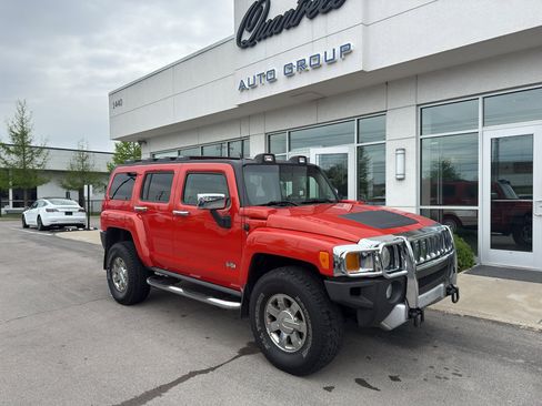 Used 2009 HUMMER H3 Alpha AWD/4WD image 1