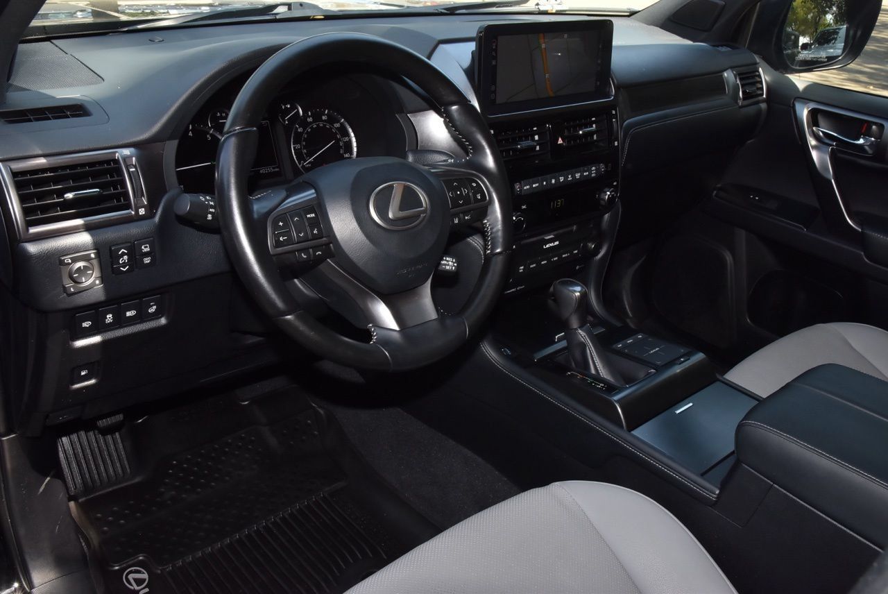 Used 2023 Lexus GX 460 w/ Black Line Special Edition AWD/4WD image 34