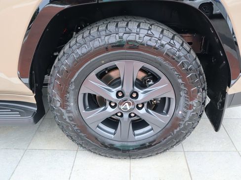 New 2026 Lexus LX 700h Overtrail image 10