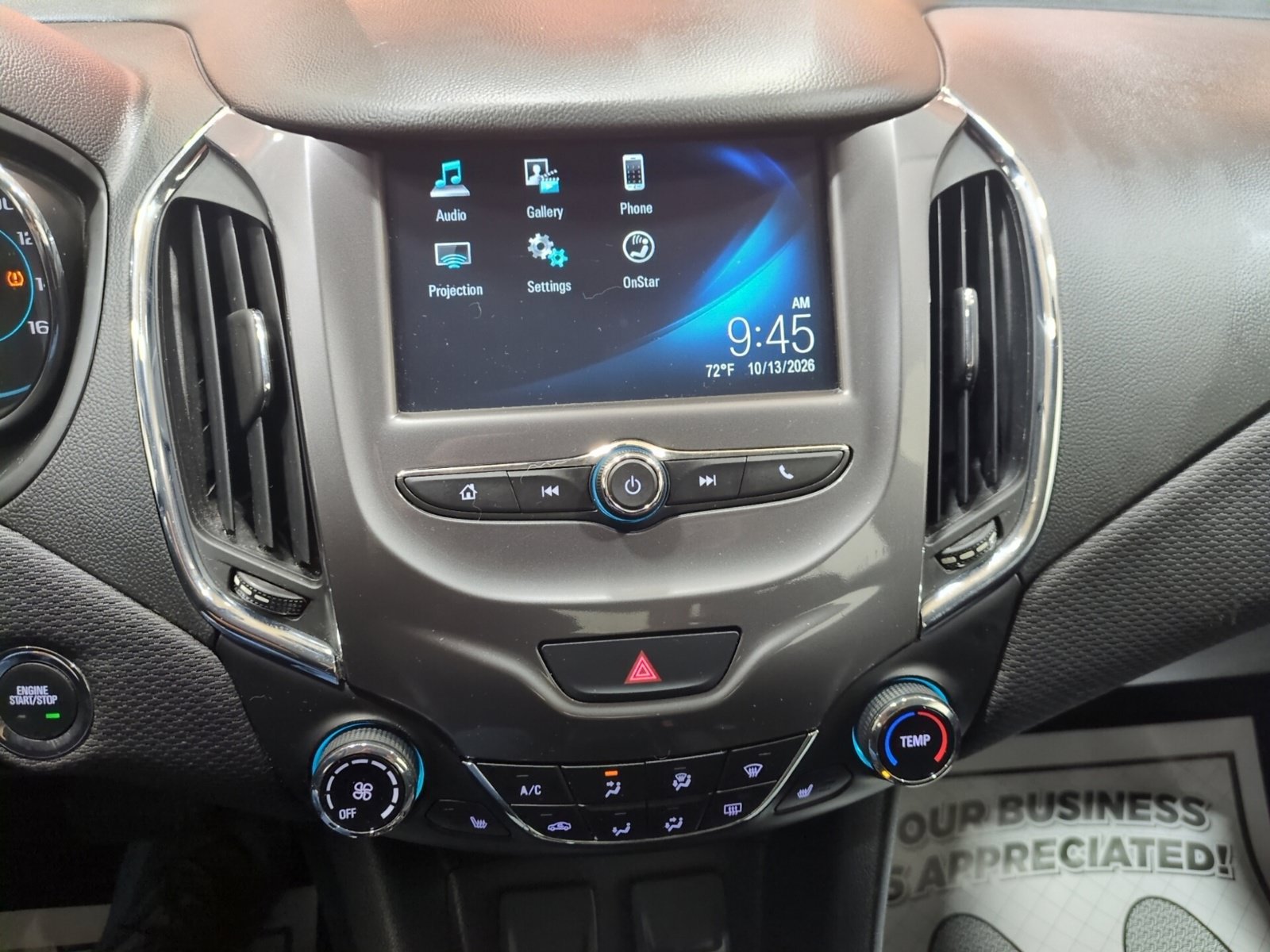 Used 2018 Chevrolet Cruze LT w/ Convenience Package FWD image 20