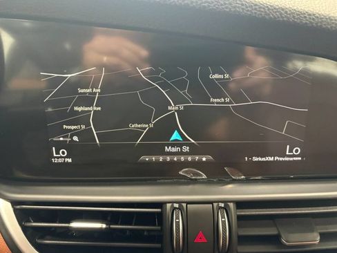 Used 2018 Alfa Romeo Giulia AWD image 20