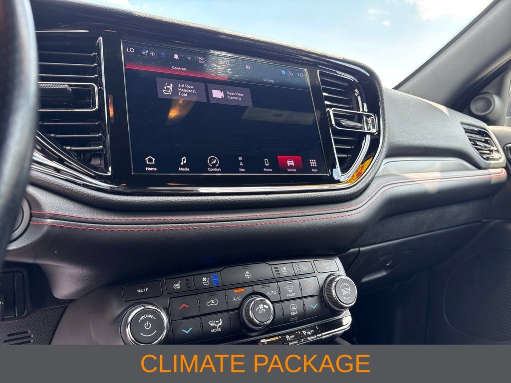 Used 2023 Dodge Durango GT AWD/4WD image 14