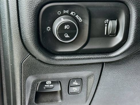 Used 2021 RAM 1500 Big Horn AWD/4WD image 11