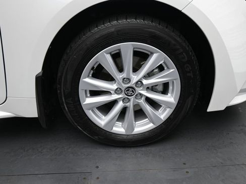 Used 2025 Toyota Corolla LE image 13