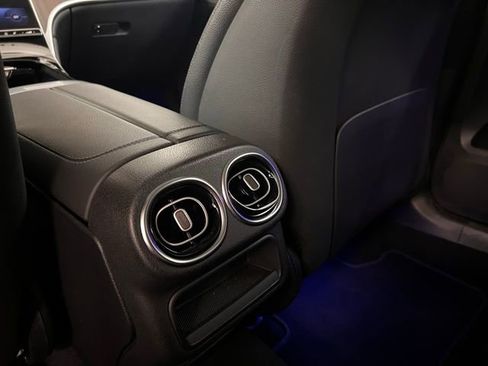 Used 2023 Mercedes-Benz GLC 300 GLC 300 image 17