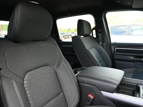 New 2026 RAM 1500 Big Horn AWD/4WD image 24