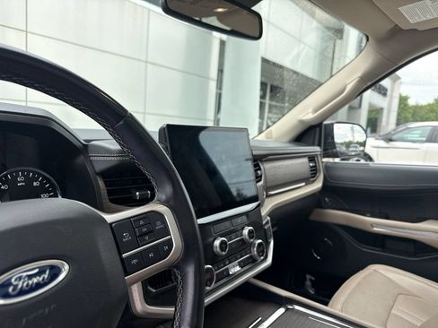 Used 2022 Ford Expedition Max Limited AWD/4WD image 36