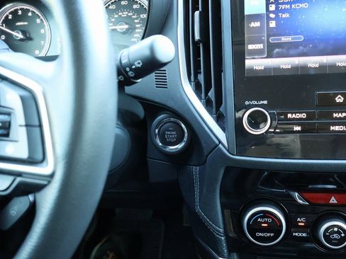 Used 2024 Subaru Forester Touring image 28