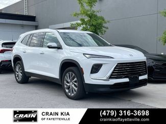Used 2025 Buick Enclave Preferred AWD/4WD video 1