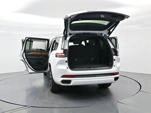 New 2025 Jeep Grand Cherokee L Summit image 37