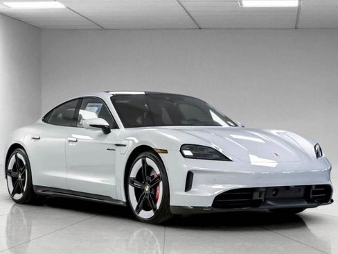 New 2025 Porsche Taycan GTS image 81