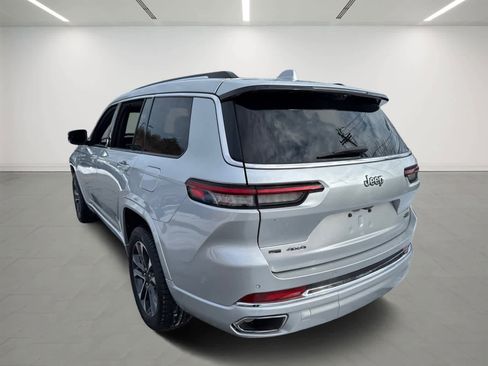 Used 2021 Jeep Grand Cherokee L Overland w/ Luxury Tech Group IV image 4