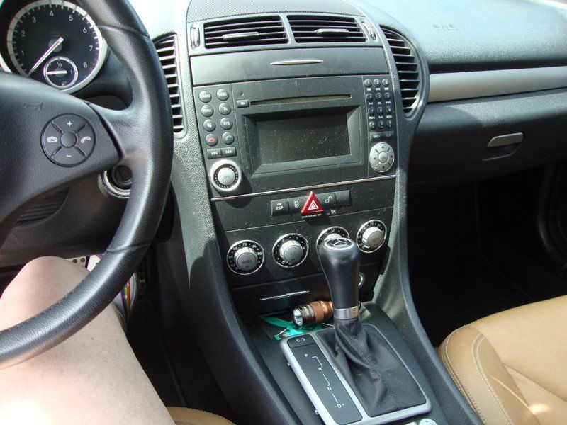 Used 2009 Mercedes-Benz SLK 350 image 7