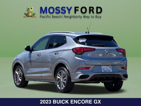Used 2023 Buick Encore GX Select w/ Sport Touring Package FWD image 8
