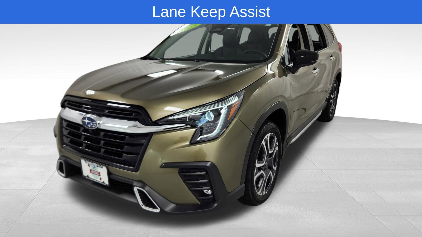 Used 2025 Subaru Ascent Touring AWD/4WD image 8