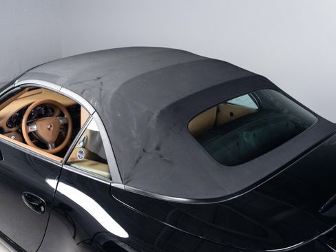 Used 2006 Porsche 911 Carrera RWD image 14