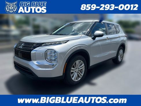 Used 2022 Mitsubishi Outlander ES AWD/4WD image 1