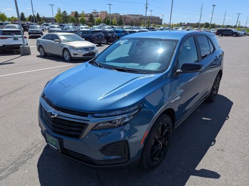 Certified 2024 Chevrolet Equinox LS w/ LS Convenience Package AWD/4WD image 8