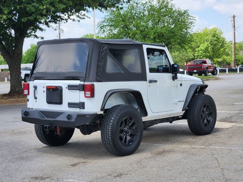 Used 2016 Jeep Wrangler Sport AWD/4WD image 5
