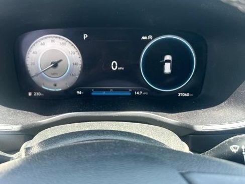 Used 2022 Hyundai Santa Fe XRT FWD image 2