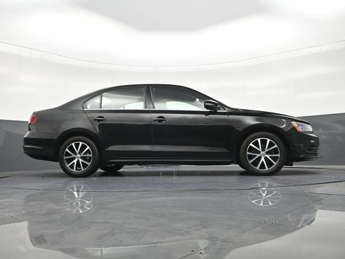 Used 2018 Volkswagen Jetta SE FWD image 23