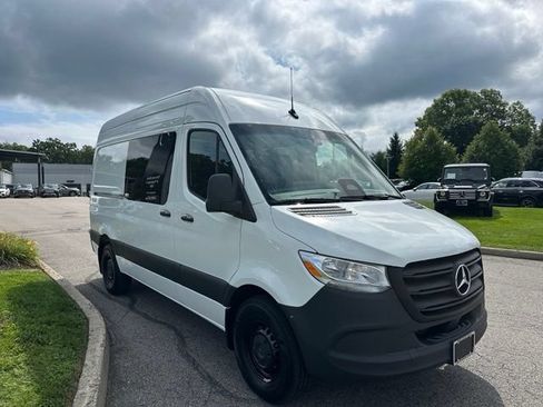 Used 2026 Mercedes-Benz Sprinter 2500 image 7