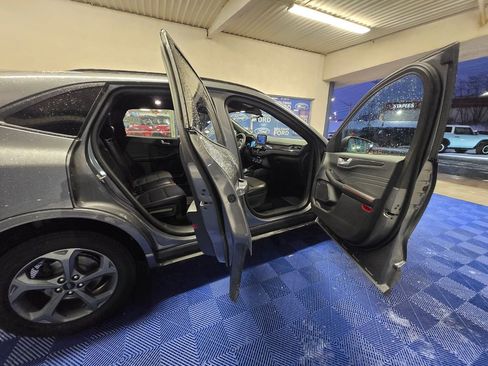 Used 2023 Ford Escape ST-Line image 27
