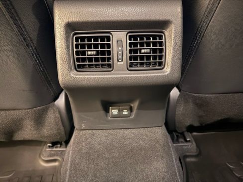 Used 2025 Toyota Camry XSE FWD image 34