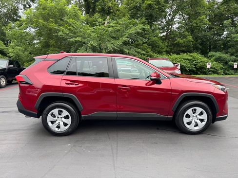 Used 2023 Toyota RAV4 LE image 7