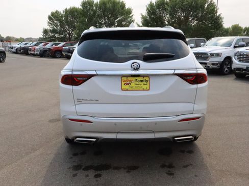 Used 2024 Buick Enclave Premium AWD/4WD image 6