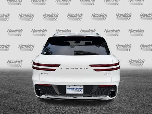 Used 2023 Genesis GV70 2.5T w/ Select Package AWD/4WD image 8
