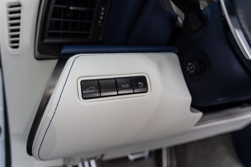 Used 2024 Lexus LC 500 Convertible RWD image 80