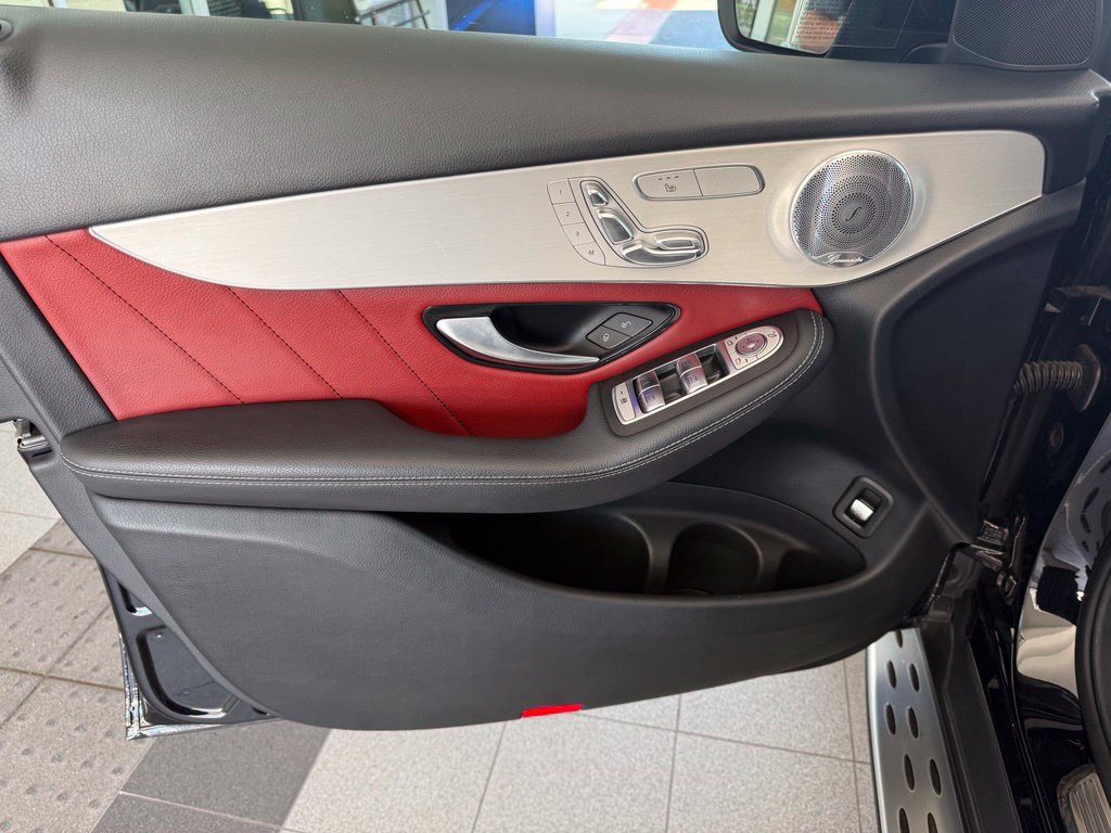 Used 2020 Mercedes-Benz GLC 300 4MATIC Coupe image 17