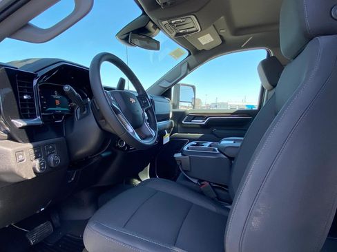 New 2026 Chevrolet Silverado 3500 LT w/ Convenience Package AWD/4WD image 14