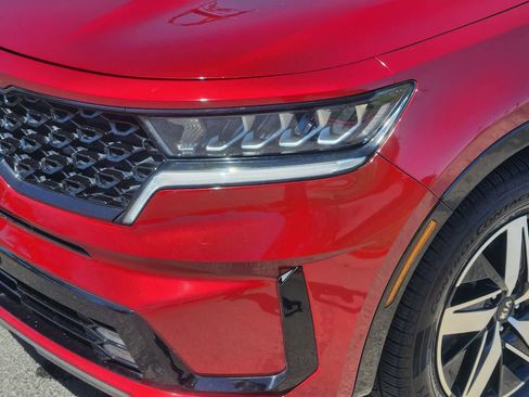 Certified 2021 Kia Sorento EX w/ Panoramic Sunroof Package image 7