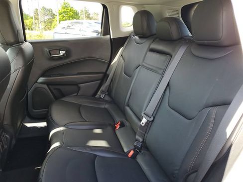 Used 2019 Jeep Compass Limited w/ Safety & Security Group AWD/4WD image 9