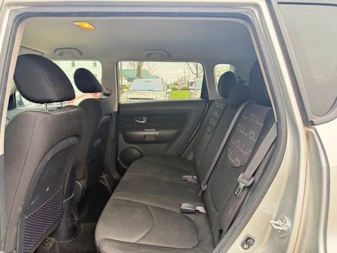 Used 2013 Kia Soul + w/ Audio Pkg image 8