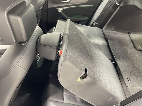 Used 2024 Audi A6 Premium Plus image 24