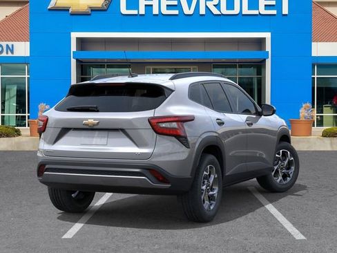 New 2026 Chevrolet Trax LT w/ LT Convenience Package image 4