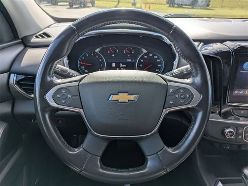 Used 2021 Chevrolet Traverse LT w/ LT Premium Package image 19