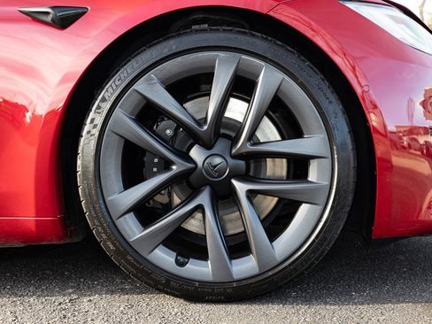 Used 2022 Tesla Model S Plaid image 63