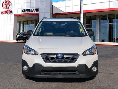 Used 2022 Subaru Crosstrek 2.5i Sport w/ Moonroof Package image 3