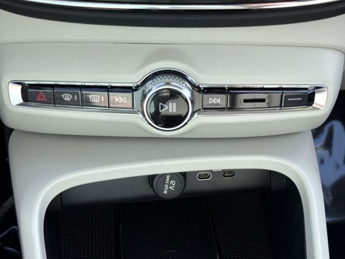 New 2026 Volvo XC40 B5 Plus w/ Protection Package Premier image 29