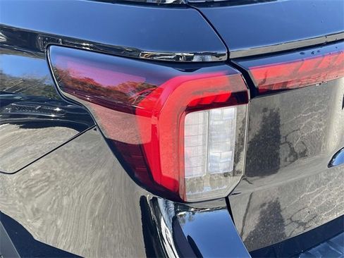 New 2026 Ford Explorer ST-Line w/ ST-Line Street Pack image 10