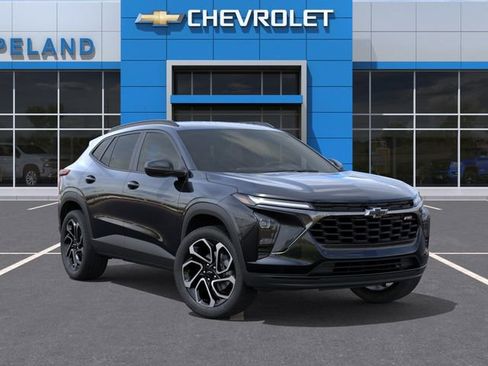 New 2026 Chevrolet Trax RS FWD image 7