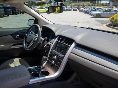 Used 2012 Ford Edge SEL FWD image 13