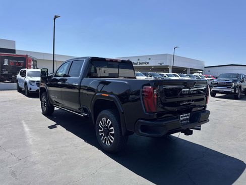 New 2025 GMC Sierra 2500 Denali Ultimate w/ Max Trailering Package image 7