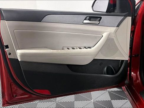 Used 2018 Hyundai Sonata SEL FWD image 21