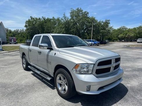 Used 2018 RAM 1500 Express w/ Express Value Package RWD image 7